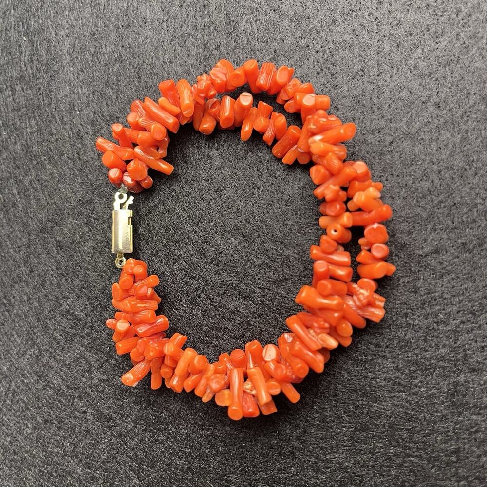 Branch Coral Double Stranded Bracelet Orange Red Gold Tone Clasp 6" Vintage - Picture 2 of 8